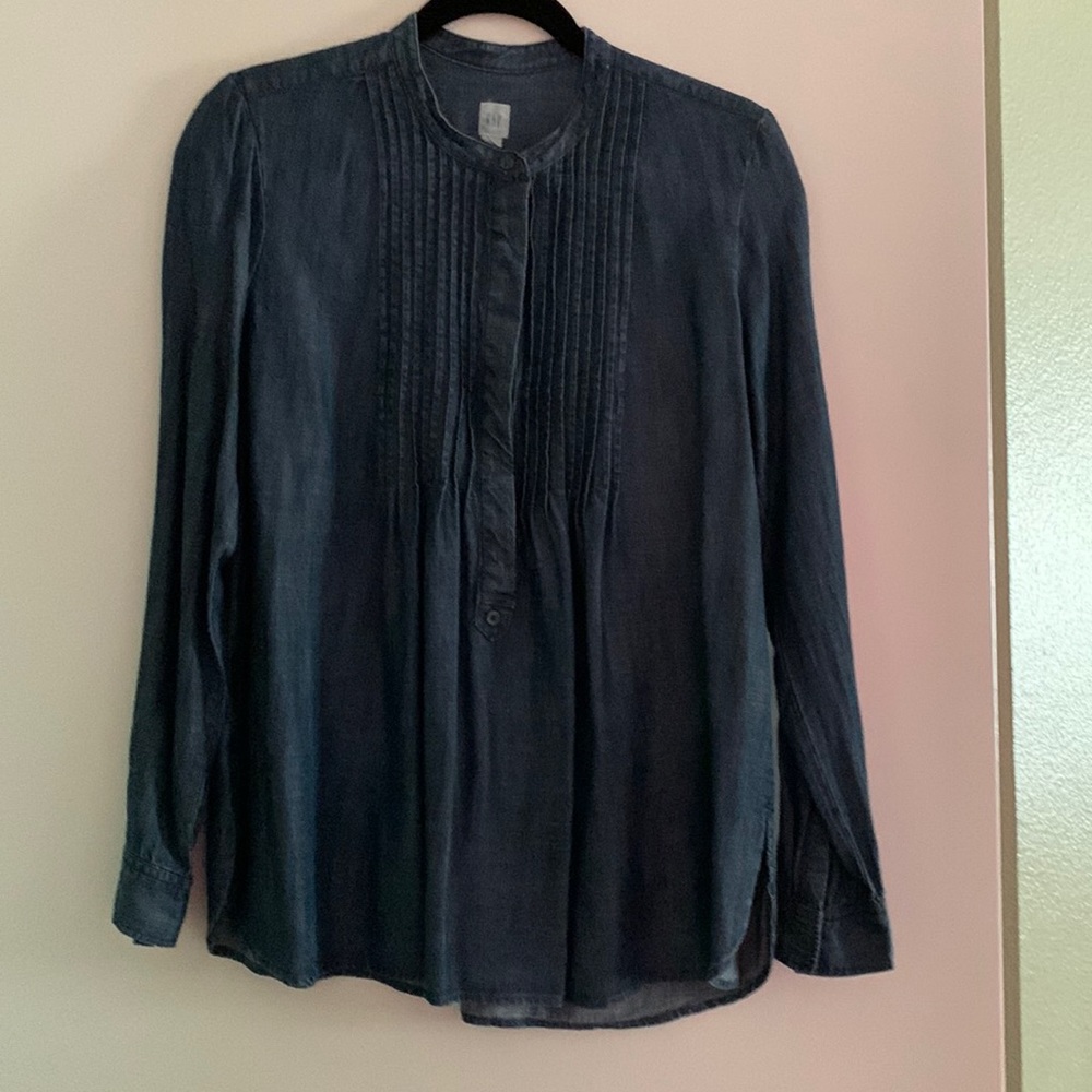 GAP Pleated Front Top